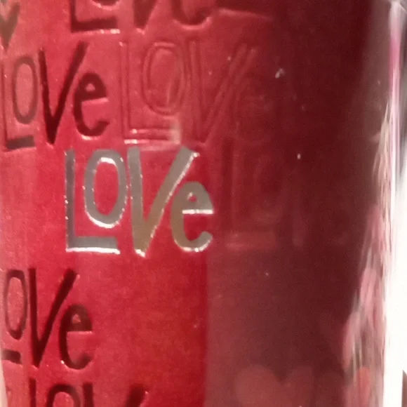 Valentine's Day Starbucks travel mug Excellent condition 💋 - Picture 6 of 7